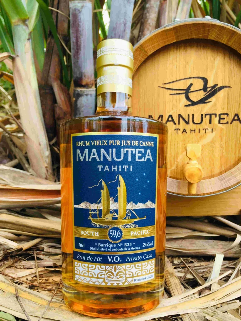 Rum bottle © Manutea Tahiti