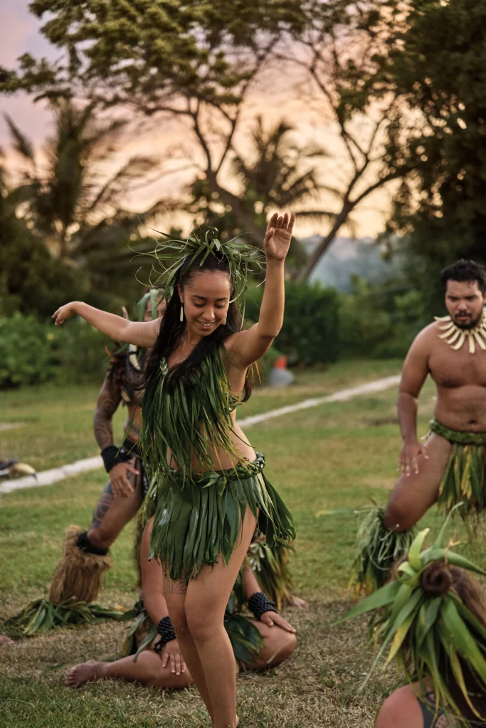 Danse traditionnelle_JMT©_Alikaphoto-3109x4664