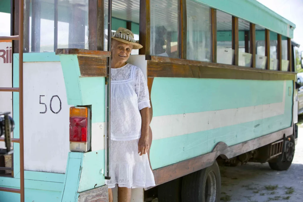 Monter à bord d'un truck © Tahiti Tourisme