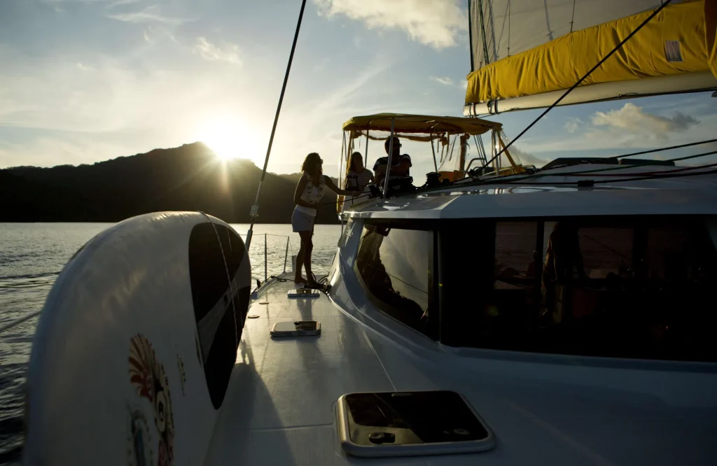 Sailboat cruise in The Islands of Tahiti © Tahiti Tourisme