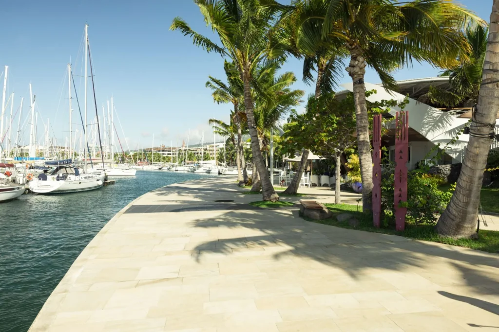 Papeete waterfront © Grégoire Le Bacon