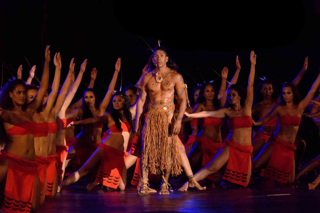 Dance group performing at Heiva i Tahiti © Dimitri Nguyen Verdenet