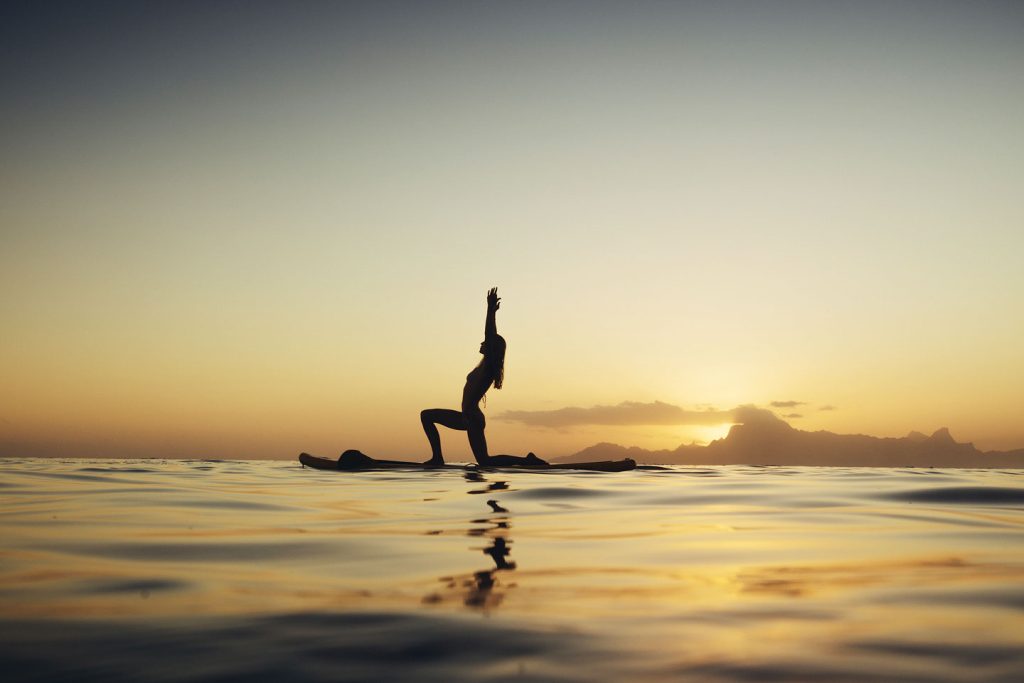 Yoga sur un paddle © Tahiti Tourisme