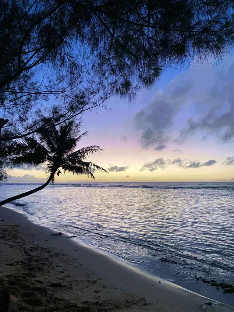 Sunset in Manihi © Tahiti Tourisme