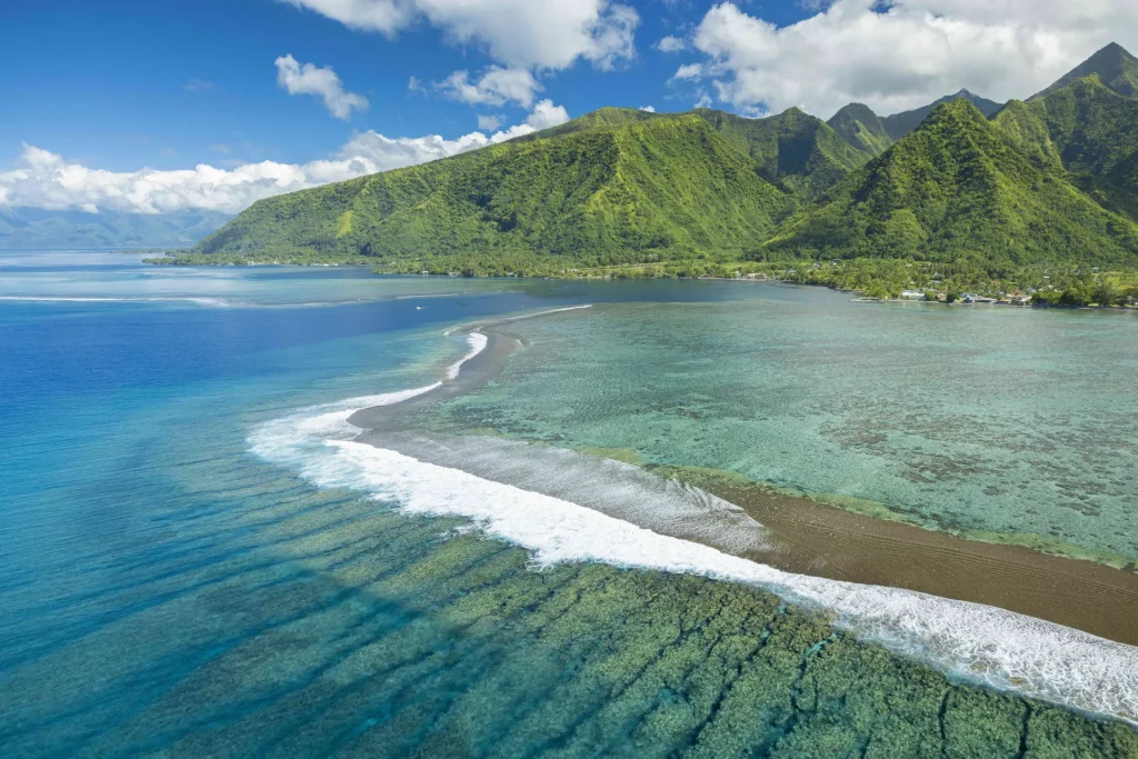 Teahupo'o: Surfing Venue for Paris Olympics - Tahiti Tourisme