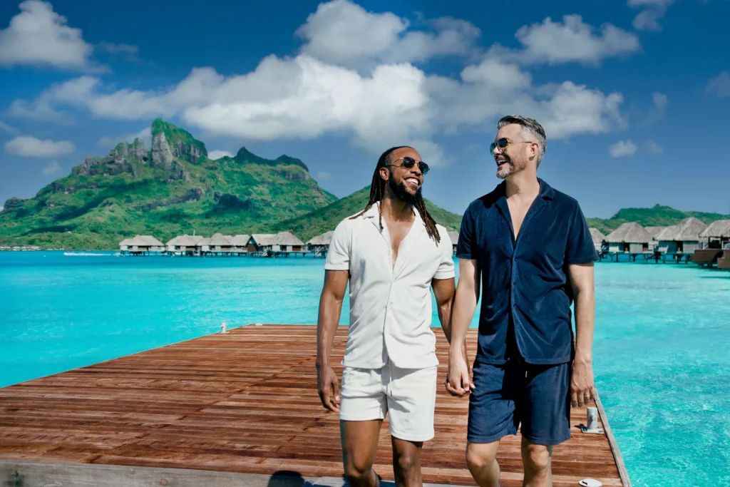 LGBTQ+ honeymoon in The Island of Tahiti © Hélène Havard