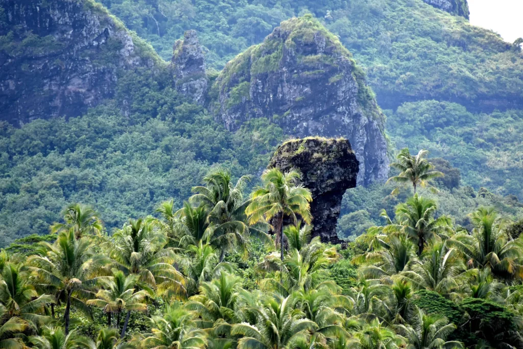 The peaks of Bora Bora ©Tahiti Tourisme