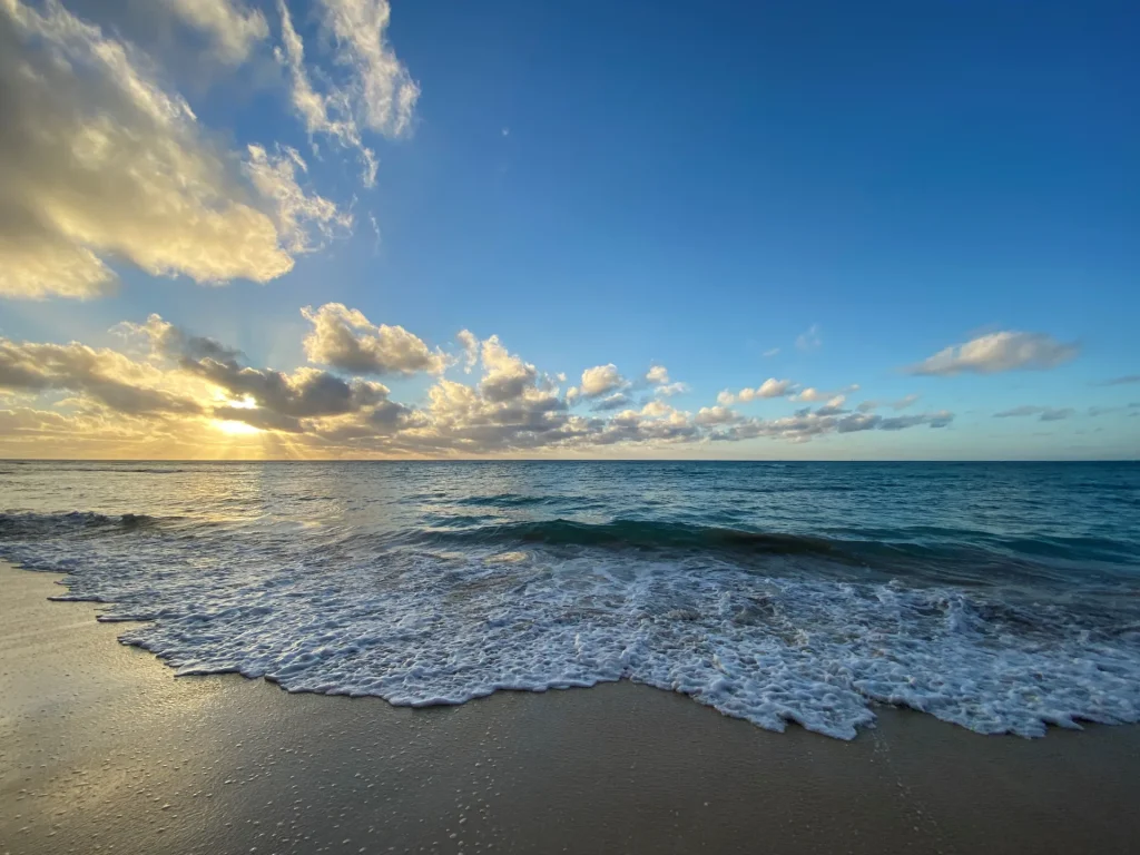 Plage de Tubuai © Evaina Teinaore (1)