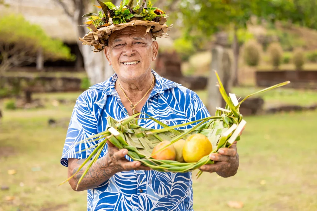 Meet the locals in Nuku Hiva © Grégoire Le Bacon