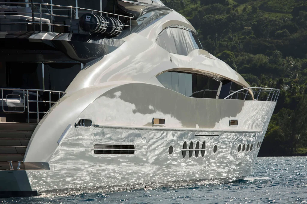View of a luxury yacht© Grégoire Le Bacon