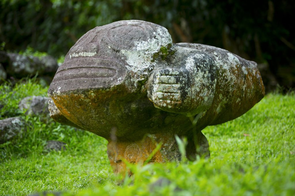 Tiki de Upeke à Hiva Oa © Tahiti Tourisme