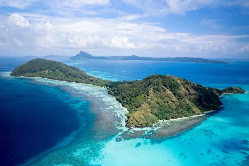 Aukena island in the Gambier Islands © Tim McKenna