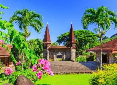 Immersion mystique en E-Bike au coeur de Nuku Hiva