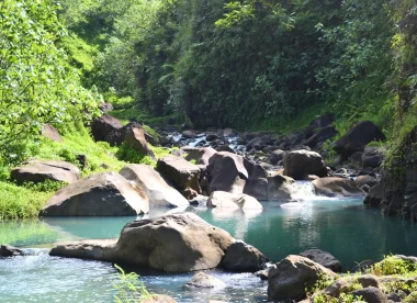 Séjour spécial randonnée en Polynésie : montagnes, cascades et lagons préservés