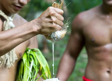 Immersion Polynésienne Prestige : Marquises et Société – Luxe, Culture et Nature