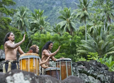 Tahiti et les Marquises, Terre des Hommes