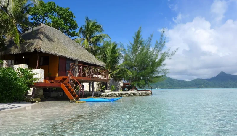 Iles et atolls paradisiaques