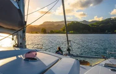 Voyage de Noces en Polynésie : Luxe et Romance sur Pilotis