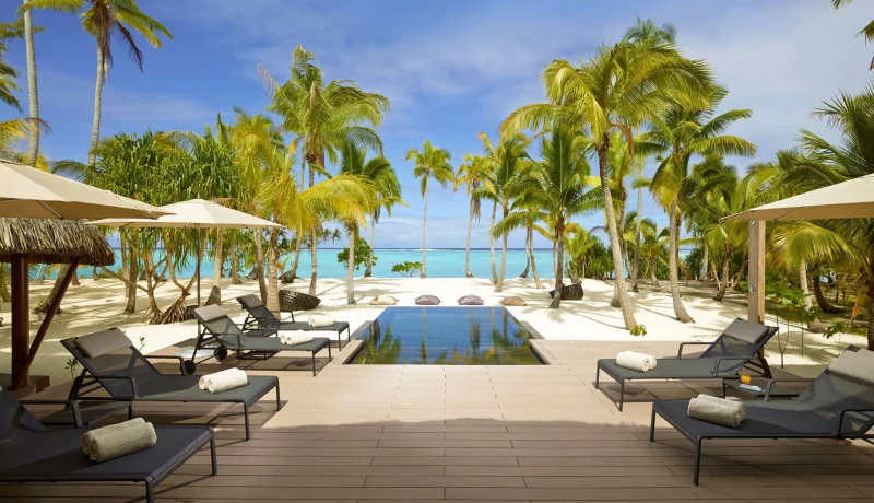 Expériences de luxe en Polynésie : classe affaire, pilotis et séjour au Brando – Tahiti, Bora Bora & Tetiaroa