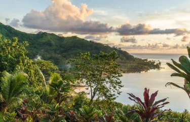 Expédition à bord de l’Aranui dans les Marquises & détente à Moorea – Polynésie
