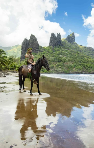 Se déplacer à cheval aux Marquises© Grégoire Le Bacon-