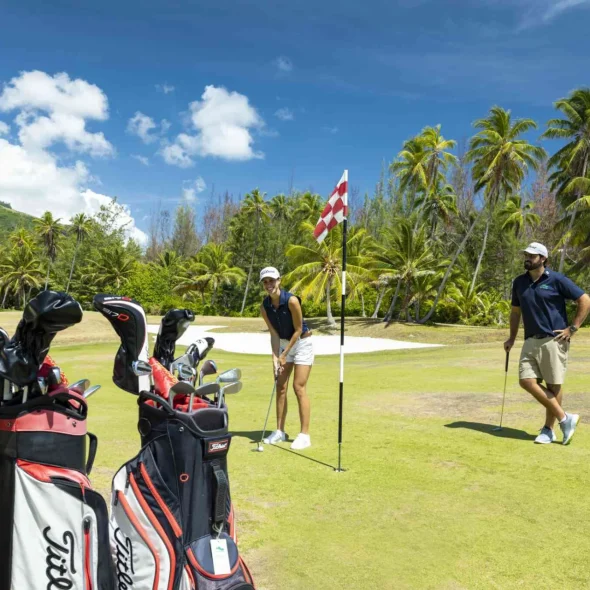 Une partie de golf ©_Grégoire Le Bacon