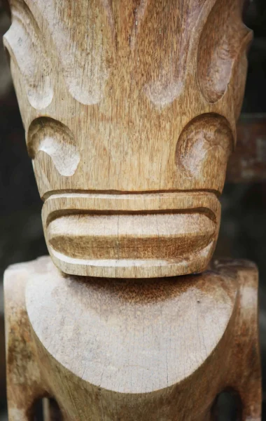Tiki, sculpture en bois © Tahiti Tourisme