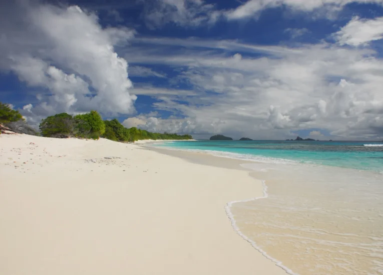 Plage à Mangareva©Frédéric Cristol