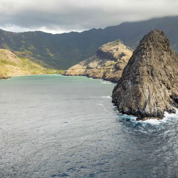 Paysage de Ua Huka aux Marquises © Grégoire Le Bacon