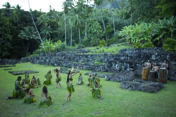 Marae de Upeke à Hiva Oa © Tahiti Tourisme
