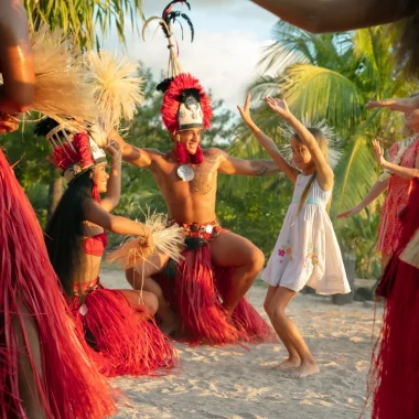 Invitation à la danse à Tahiti Et Ses Îles © Grégoire Le Bacon