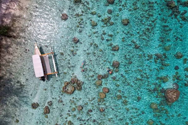 Lagon de Bora Bora © Grégoire Le Bacon & LionAiles