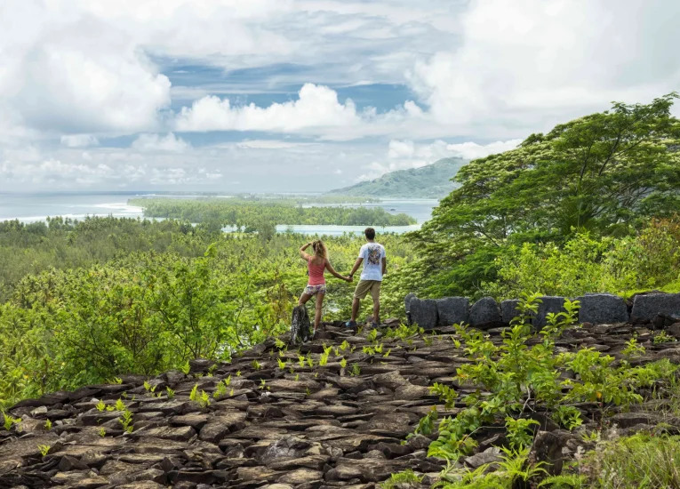 Les randonnées à Tahiti Et Ses Îles, entre nature et culture ©Grégoire Le Bacon