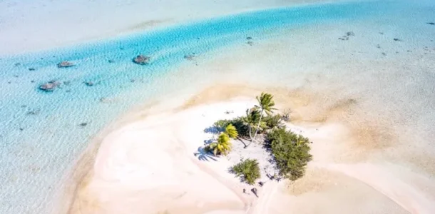 Vue sur un motu à Fakarava © Tahiti Tourisme